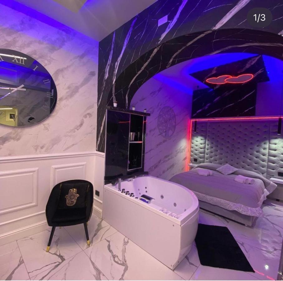 Samm B&B San Gregorio Armeno Наполи Екстериор снимка
